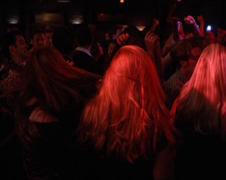 Charmed-Online_dot_net-2x05TheDevilsMusic2294.jpg