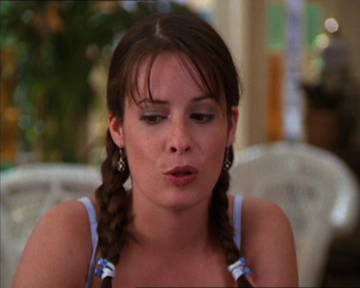 Charmed-Online_dot_net-2x05TheDevilsMusic2344.jpg