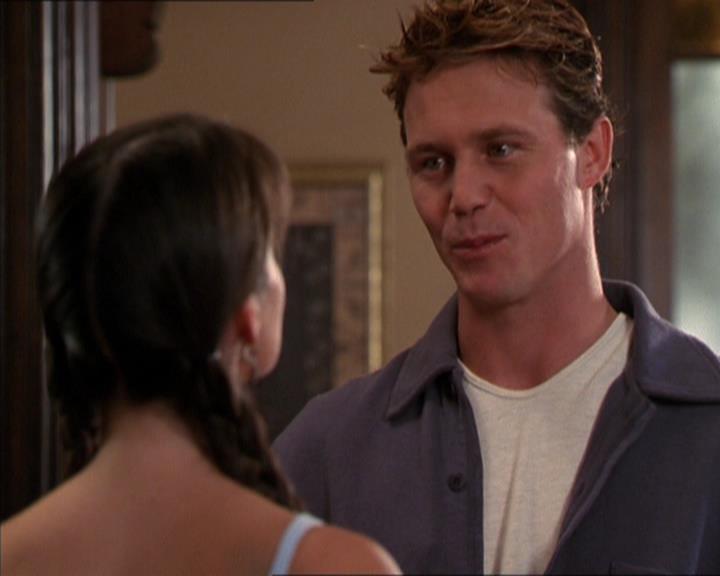 Charmed-Online_dot_net-2x05TheDevilsMusic2404.jpg