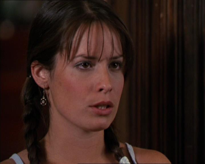 Charmed-Online_dot_net-2x05TheDevilsMusic2462.jpg