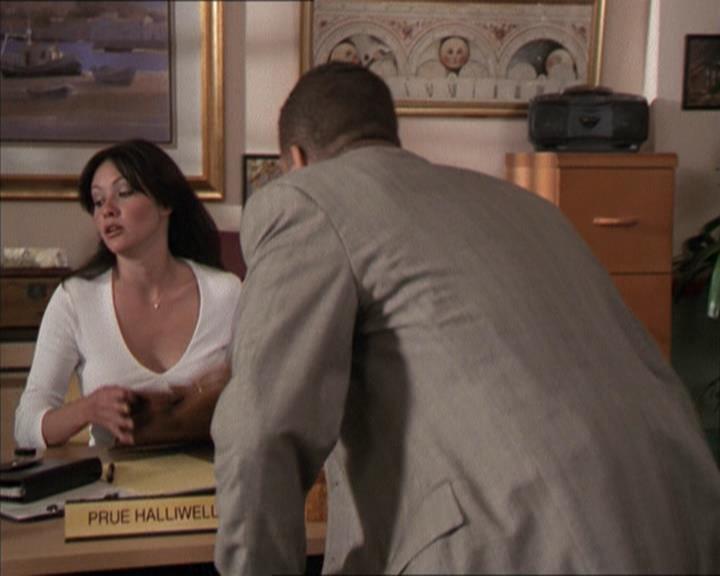 Charmed-Online-dot-net_205ShesaManBabyaMan0363.jpg