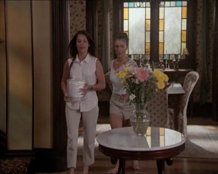 Charmed-Online-dot-net_205ShesaManBabyaMan1089.jpg