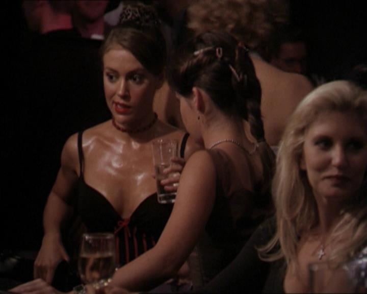 Charmed-Online-dot-net_205ShesaManBabyaMan1641.jpg