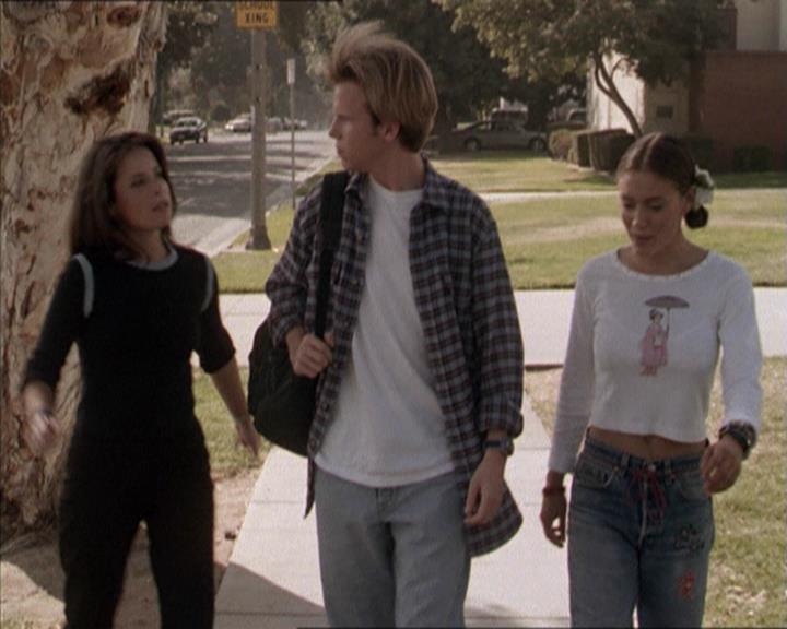Charmed-Online-dot-net_206ThatOldBlackMagic0707.jpg