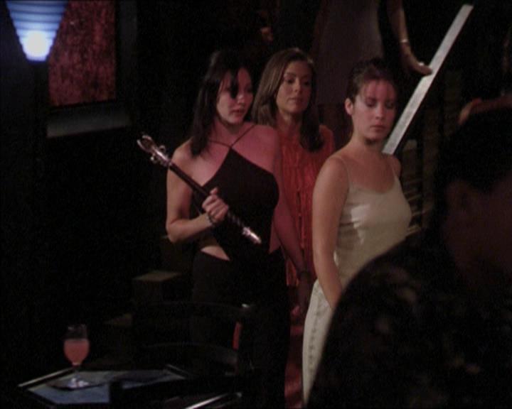 Charmed-Online-dot-net_206ThatOldBlackMagic2264.jpg