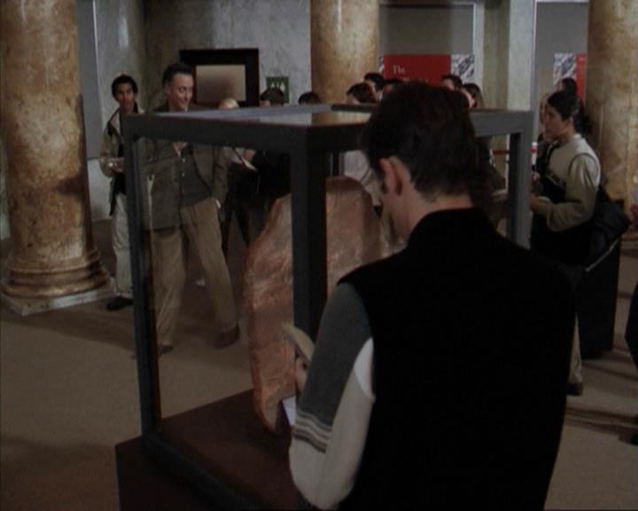 Charmed-Online-dot-net_207TheyreEverywhere0030.jpg