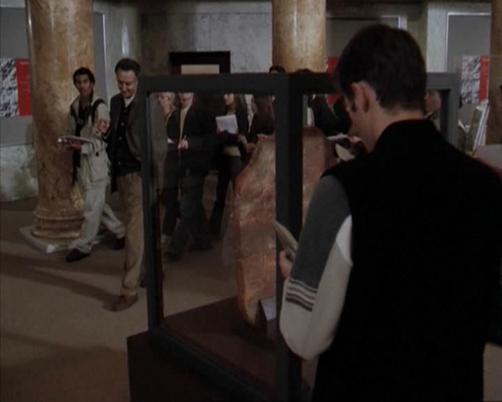 Charmed-Online-dot-net_207TheyreEverywhere0031.jpg