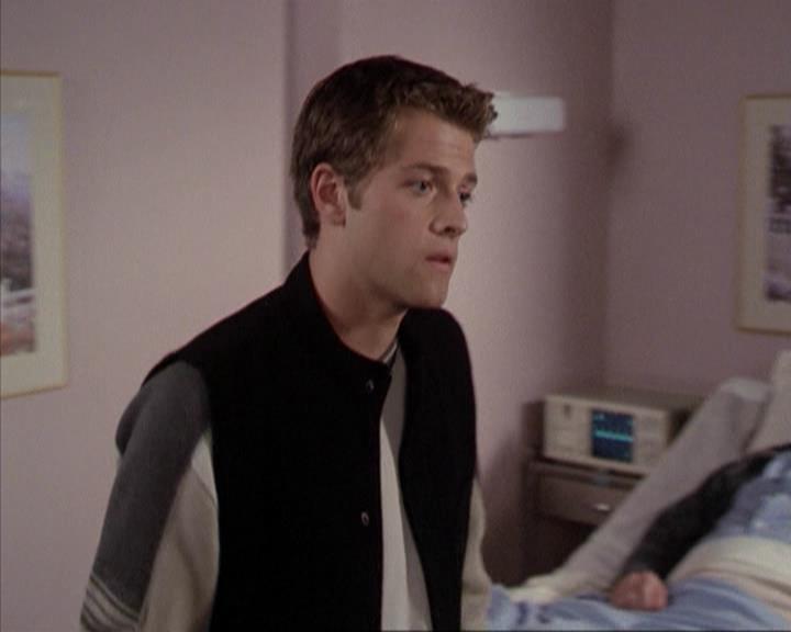 Charmed-Online-dot-net_207TheyreEverywhere0116.jpg