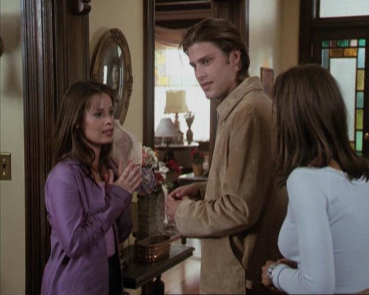 Charmed-Online-dot-net_207TheyreEverywhere0654.jpg