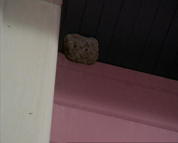 Charmed-Online-dot-net_207TheyreEverywhere0678.jpg
