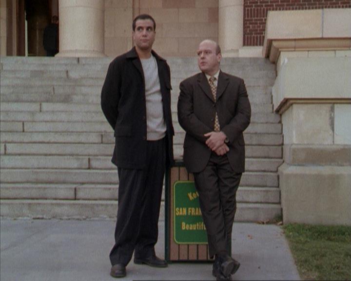 Charmed-Online-dot-net_207TheyreEverywhere0984.jpg