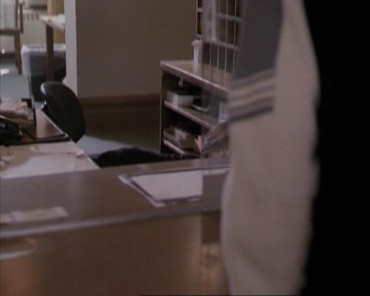 Charmed-Online-dot-net_207TheyreEverywhere1283.jpg