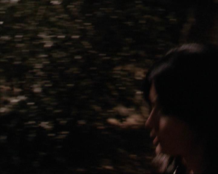 Charmed-Online-dot-net_207TheyreEverywhere1881.jpg