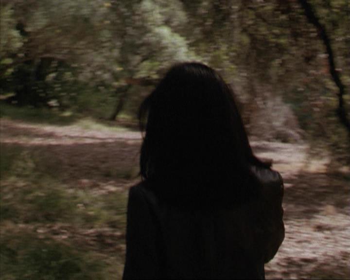 Charmed-Online-dot-net_207TheyreEverywhere1883.jpg