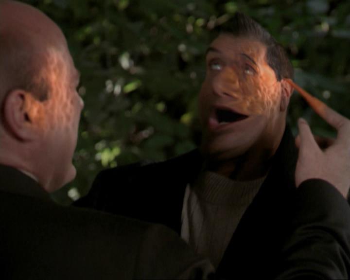 Charmed-Online-dot-net_207TheyreEverywhere2043.jpg