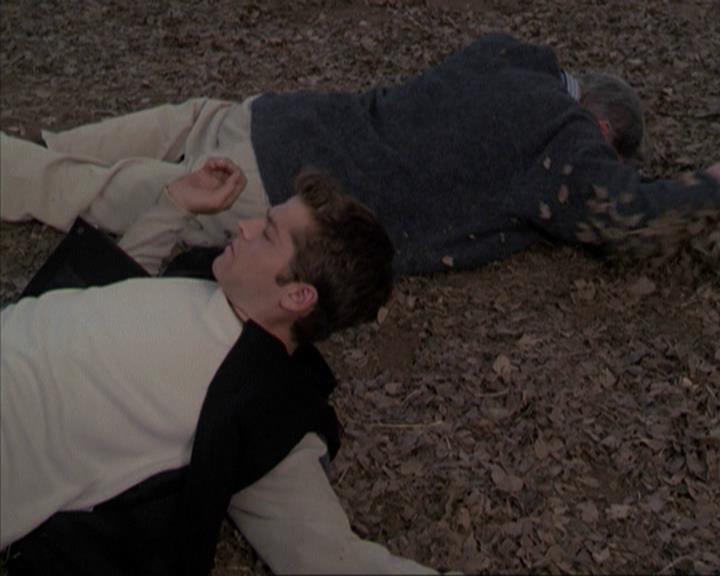 Charmed-Online-dot-net_207TheyreEverywhere2069.jpg