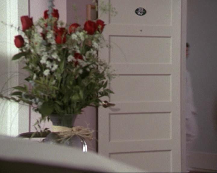 Charmed-Online-dot-net_207TheyreEverywhere2313.jpg