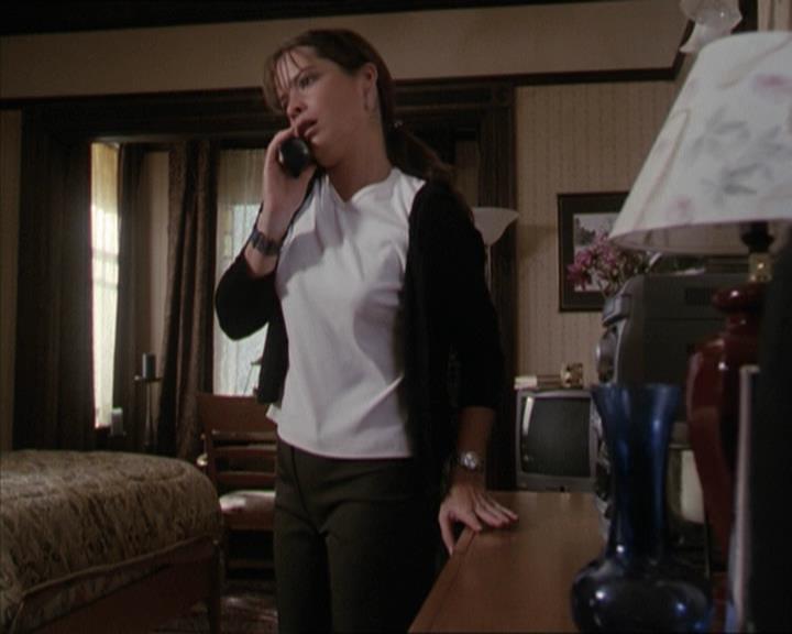 Charmed-Online-dot-net_208P3H200071.jpg