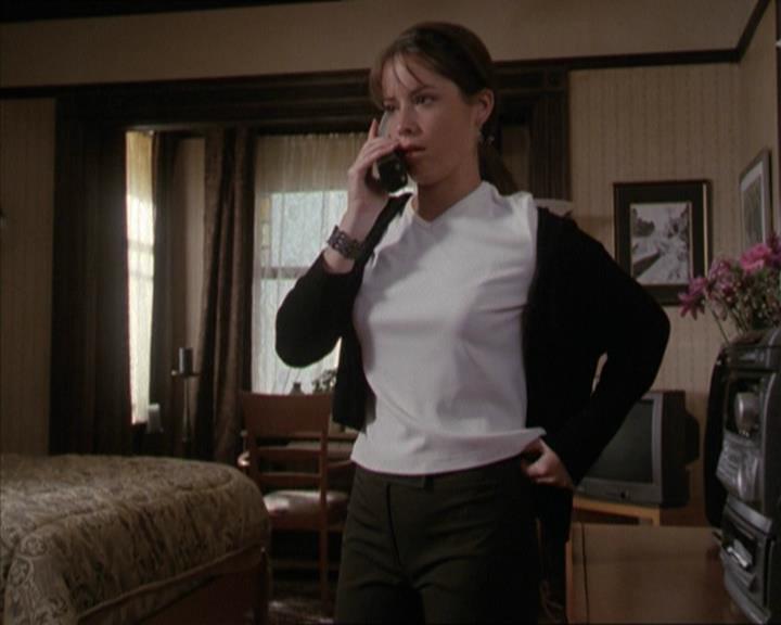 Charmed-Online-dot-net_208P3H200074.jpg