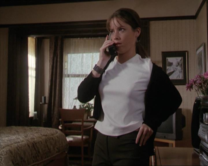 Charmed-Online-dot-net_208P3H200075.jpg