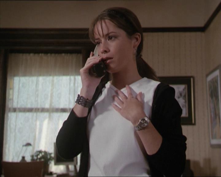 Charmed-Online-dot-net_208P3H200080.jpg