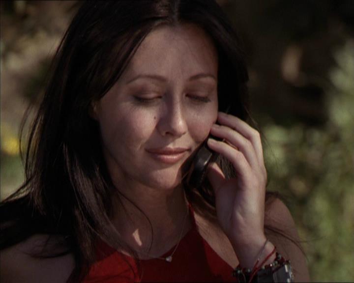 Charmed-Online-dot-net_208P3H200087.jpg