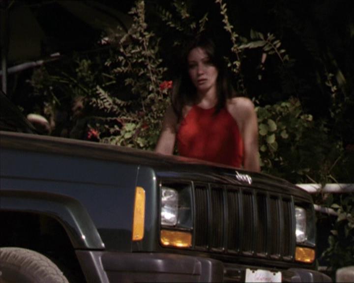 Charmed-Online-dot-net_208P3H200098.jpg