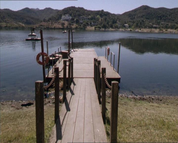 Charmed-Online-dot-net_208P3H200104.jpg