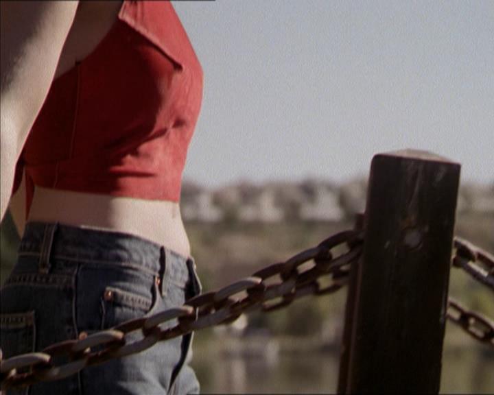Charmed-Online-dot-net_208P3H200110.jpg