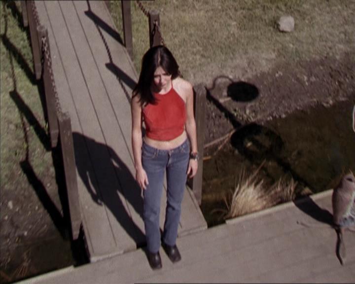 Charmed-Online-dot-net_208P3H200120.jpg