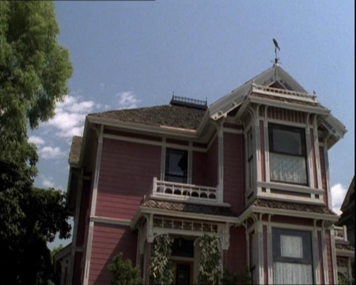 Charmed-Online-dot-net_208P3H200235.jpg