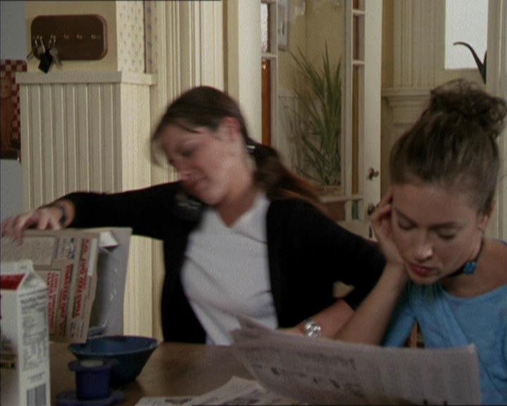 Charmed-Online-dot-net_208P3H200257.jpg