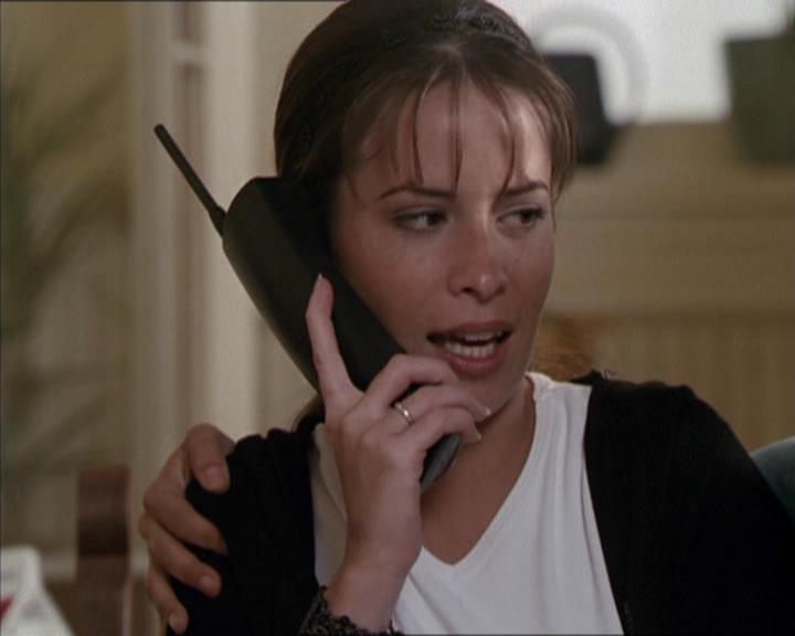 Charmed-Online-dot-net_208P3H200274.jpg