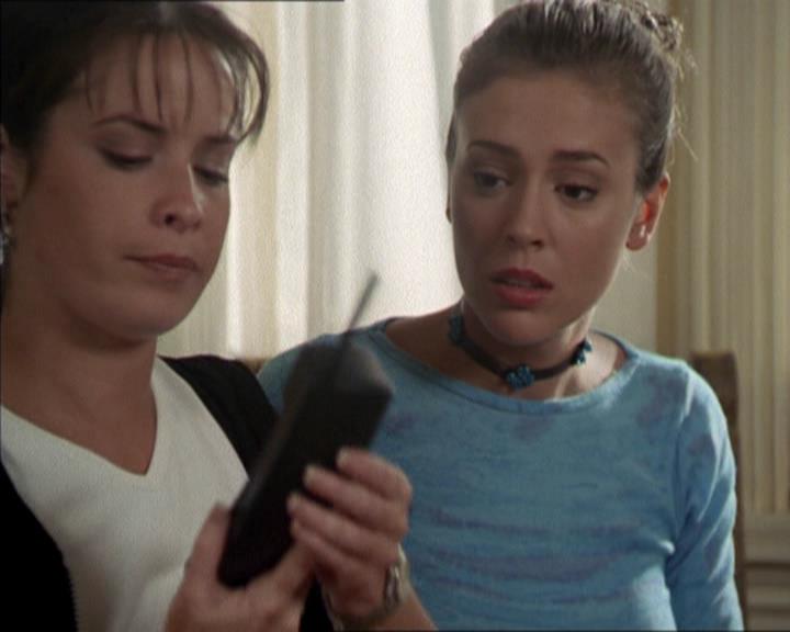Charmed-Online-dot-net_208P3H200284.jpg