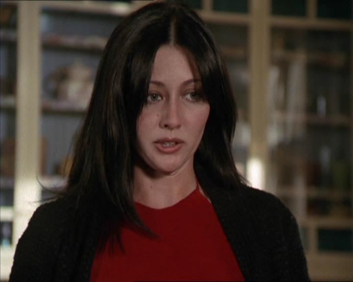 Charmed-Online-dot-net_208P3H200290.jpg