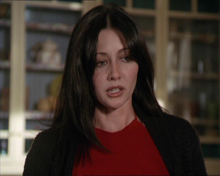 Charmed-Online-dot-net_208P3H200294.jpg
