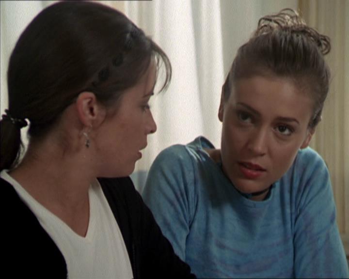 Charmed-Online-dot-net_208P3H200298.jpg