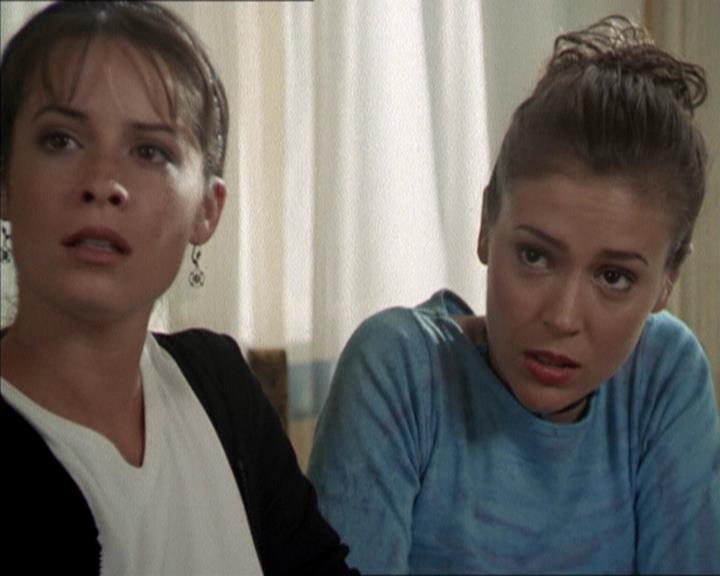 Charmed-Online-dot-net_208P3H200300.jpg