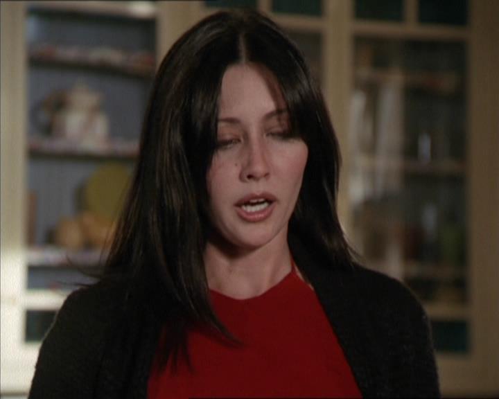 Charmed-Online-dot-net_208P3H200304.jpg