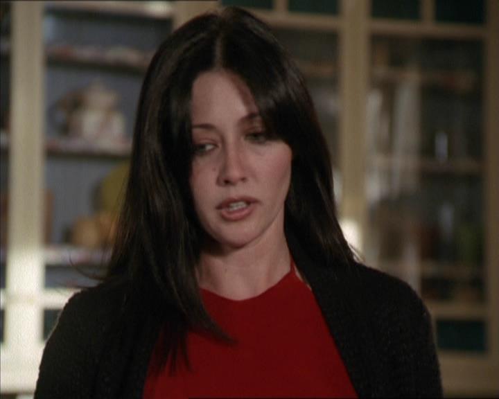 Charmed-Online-dot-net_208P3H200305.jpg