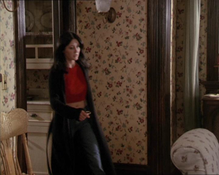 Charmed-Online-dot-net_208P3H200309.jpg