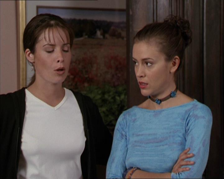 Charmed-Online-dot-net_208P3H200366.jpg