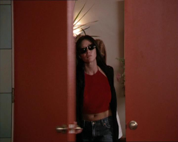 Charmed-Online-dot-net_208P3H200371.jpg