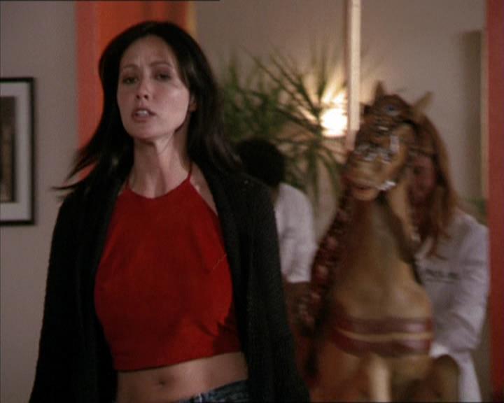 Charmed-Online-dot-net_208P3H200374.jpg