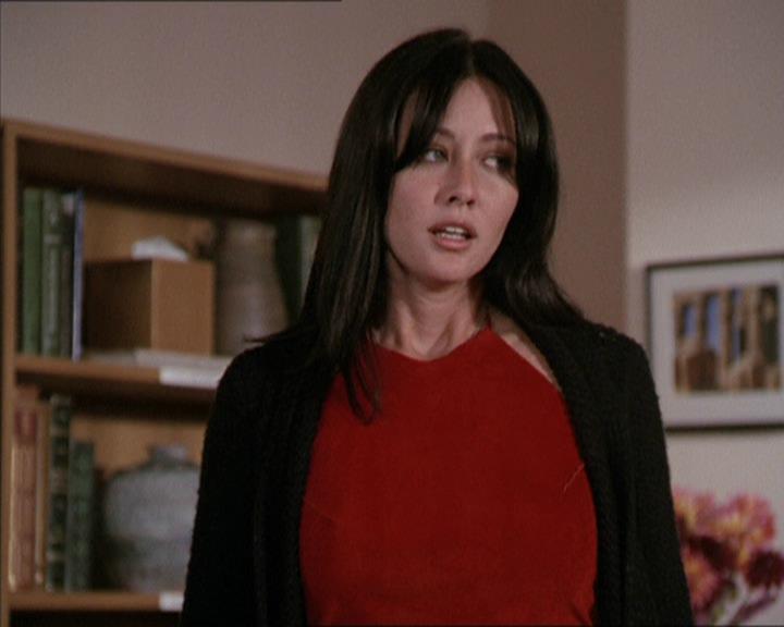 Charmed-Online-dot-net_208P3H200382.jpg