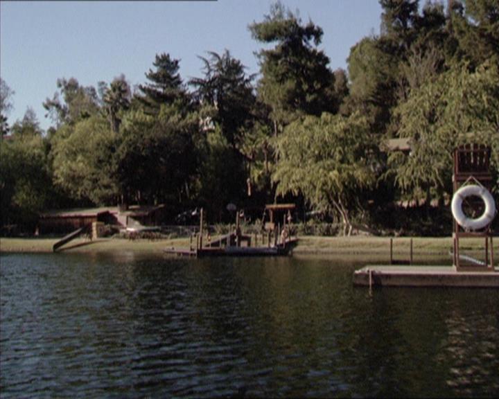 Charmed-Online-dot-net_208P3H200455.jpg