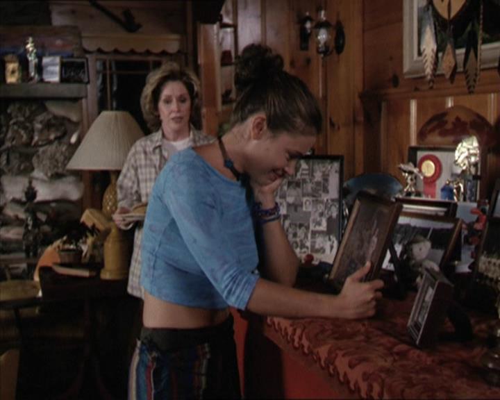 Charmed-Online-dot-net_208P3H200459.jpg