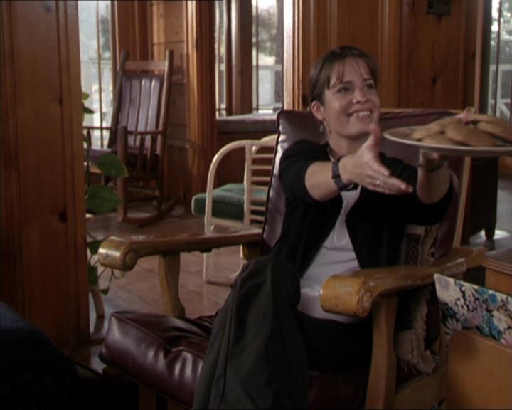 Charmed-Online-dot-net_208P3H200463.jpg