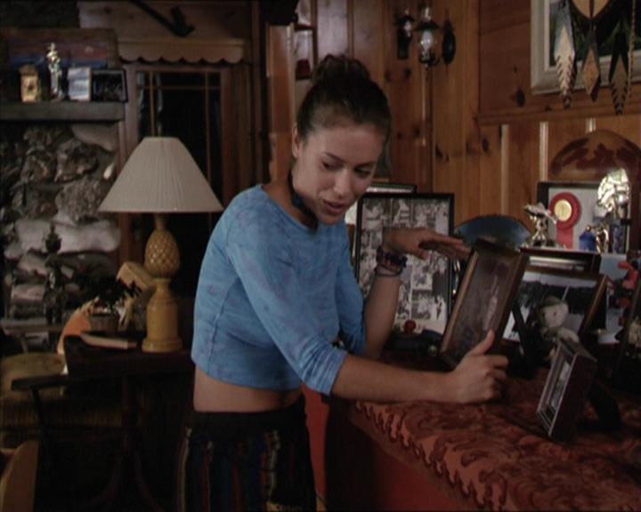 Charmed-Online-dot-net_208P3H200466.jpg