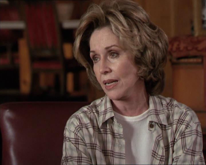 Charmed-Online-dot-net_208P3H200479.jpg